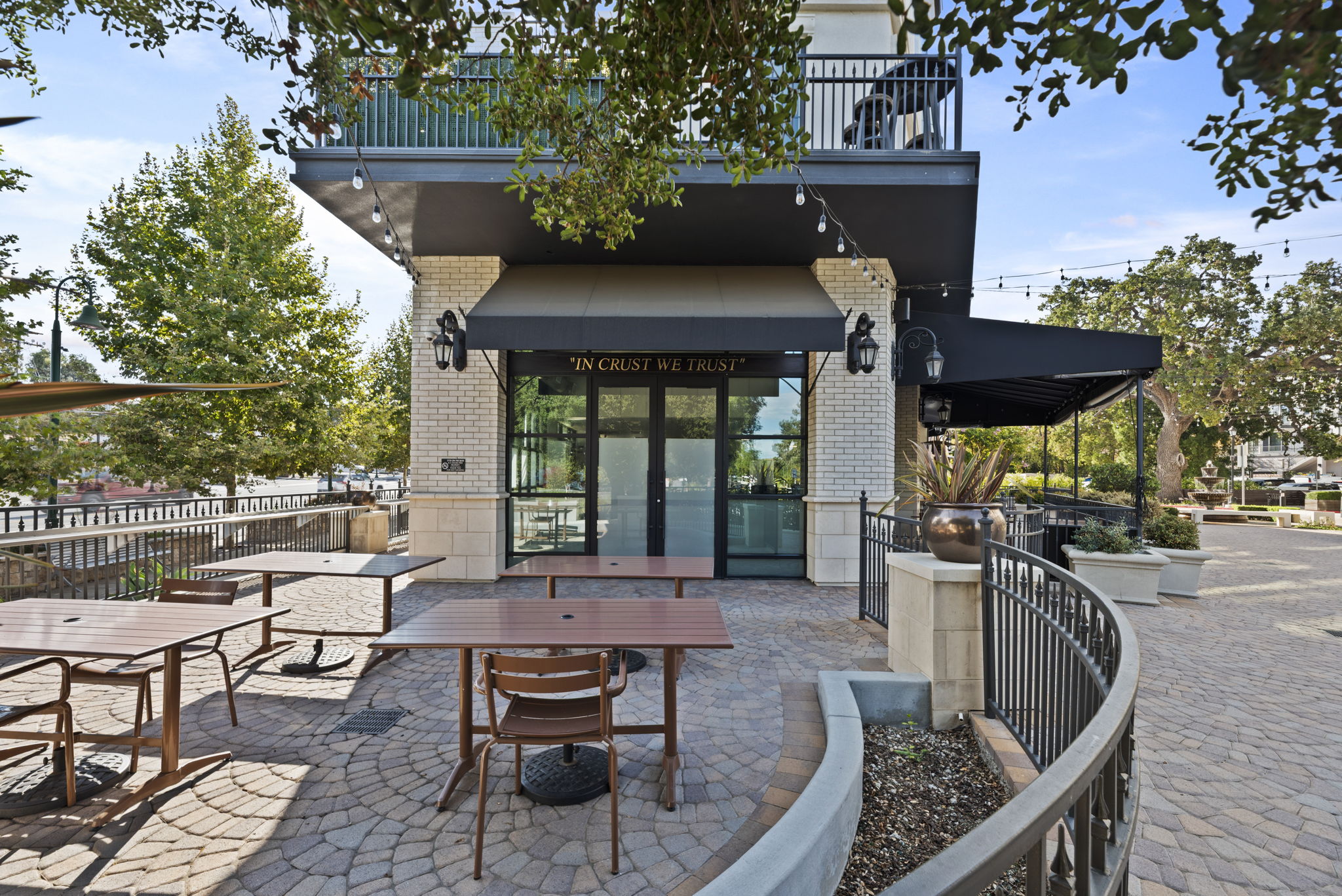 Outdoor Dining Piazza